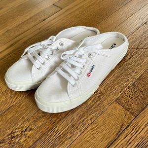 Superga Sneakers